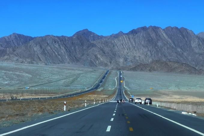 青海，温暖蓝调的秘境之地